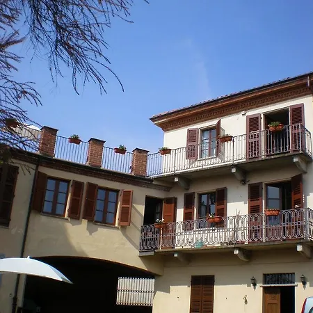 Relais San Desiderio 3* Calliano (Piedmont)